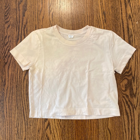Aritzia Tops - Aritzia Wilfred Free Weekend T-Shirt Small
